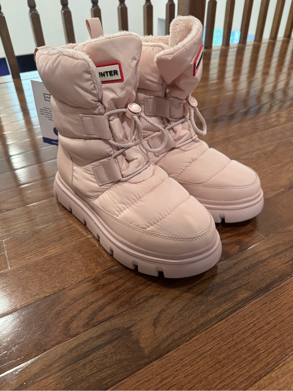 NWT Hunter Womens Moon Lug Sole Insulated Waterproof Booties in light natural - Picture 10 of 13